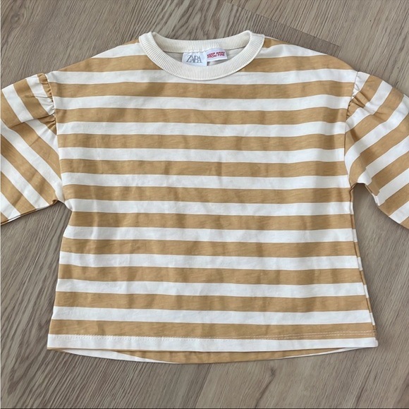 Pre Owned Zara Girls Striped Dolman Puff Sleeve Tee Sz 12-18 Months - Picture 2 of 6